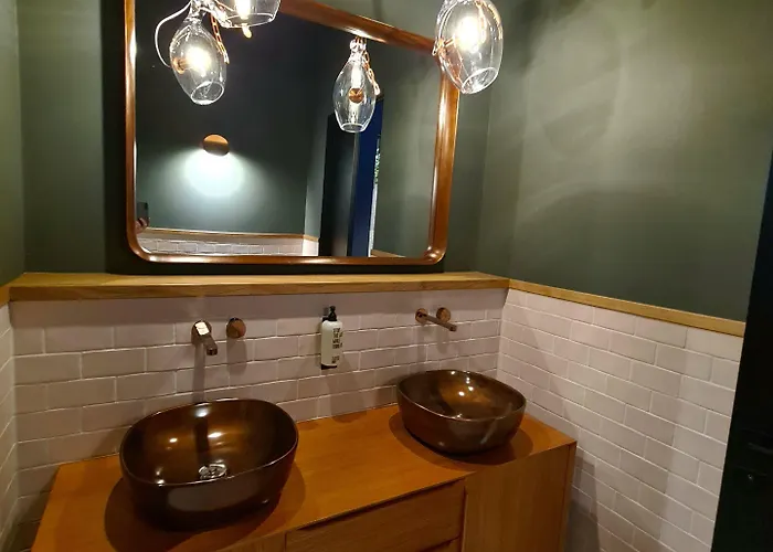 Koncept International فندق