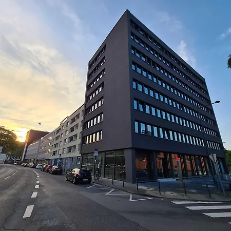 Koncept International Szálloda 3*