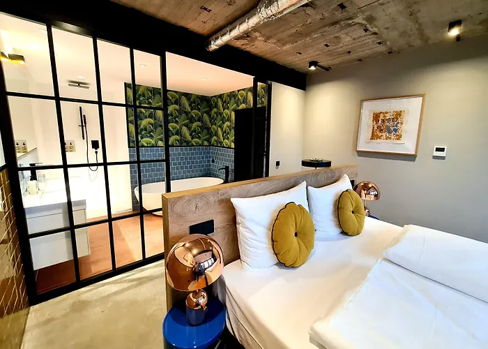 Hotel Koncept International 3*